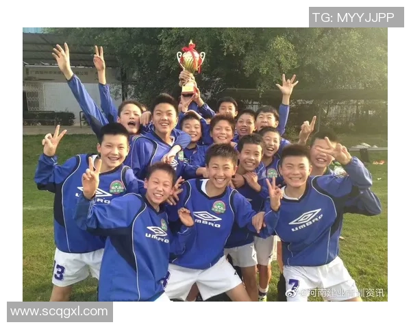 合肥足球男生的成长之路与梦想追逐:从校园到职业的奋斗故事 合肥足球男生的成长之路与梦想追逐:从校园到职业的奋斗故事